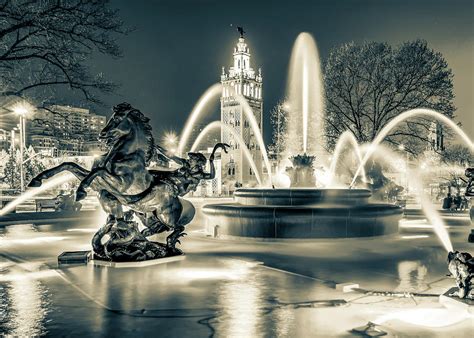 Kansas City Jc Nichols Fountain And Plaza Sepia