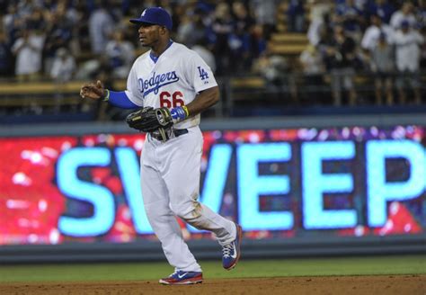 Dodgers Fire Up Bubble Machine To Celebrate Yasiel Puig Home Run Video