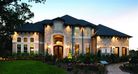Luxury Homebuilders Come To Sienna Plantation Prime Property