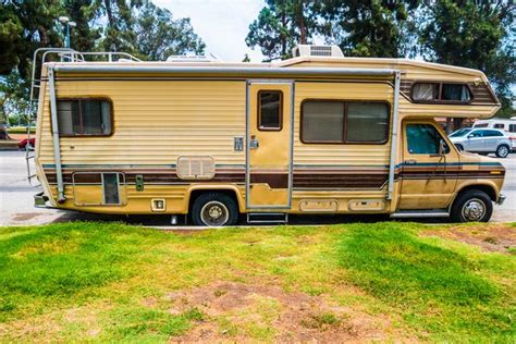 A Quick Guide To Vintage And Retro Travel Trailer Campers Insight Rv