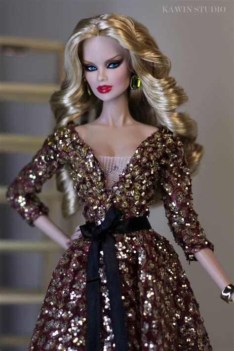 fashion royalty vanessa | Dress barbie doll, Barbie gowns, Barbie dress