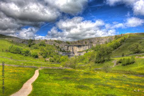 Malham Cove Yorkshire Dales National Park England Uk Popular Tourist