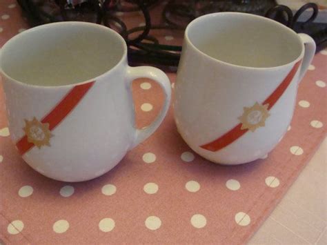 lot of 2 vintage twa airlines mugs cups ra specially etsy twa mug cup mugs