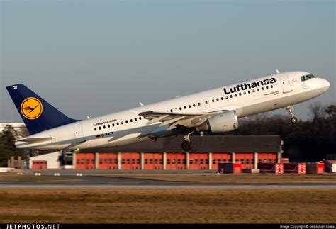 D Aiqt Airbus A320 211 Lufthansa Sebastian Sowa Jetphotos