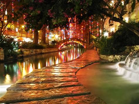 Night At The River Walk San Antonio Riverwalk San Antonio River San