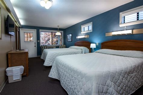 Carrs Northside Cottages And Motel In Gatlinburg Tennessee Motel Rooms