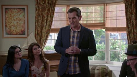 Check out episodes of modern family by season. Apple Watch Worn by Ty Burrell in Modern Family - Season ...