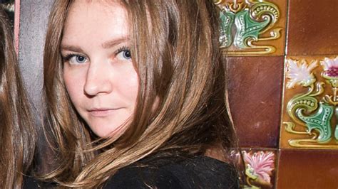 Accused Grifter Anna Delvey Rejects Plea Deal Gets Trial Date