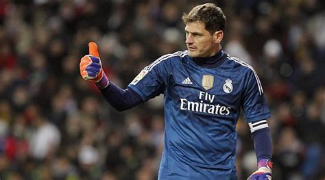 النجم الاسباني ونجم ريال مدريد ايكر كاسياس 20/5/1981 عيدميلاده. مستقبل ايكر كاسياس مع ريال مدريد | المرسال