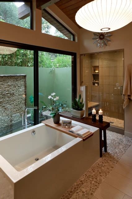 21 Dream Master Bathrooms That Will Leave You Breathless