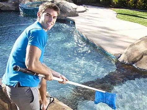 Things To Be Consider For Asking Swimming Pool Service