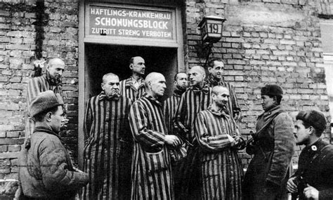 En images il y a 70 ans la libération du camp de concentration d