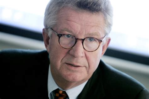 Professor johan giesecke, one of the world's. El epidemiólogo Johan Giesecke señala que "todos se van a ...