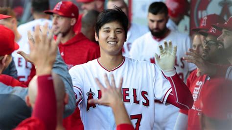 Baseball Shohei Ohtani Named Baseball Digest Rookie Of The Year