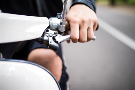Sistem Kerja Rem Sepeda Motor Pengertian Jenis Dan Cara
