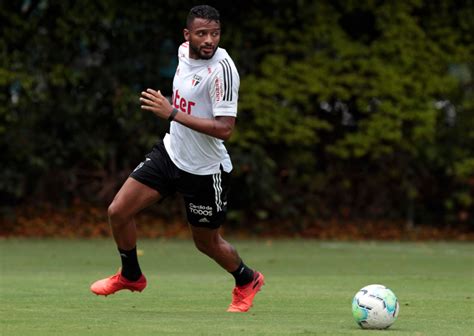El entrenador del club brasileño sao paulo, muricy ramalho, continuaba hoy. Após duas derrotas seguidas, Muricy se reúne com o elenco ...