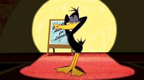 Daffy Duck Twerking And Farting In Front Of The Audience Youtube