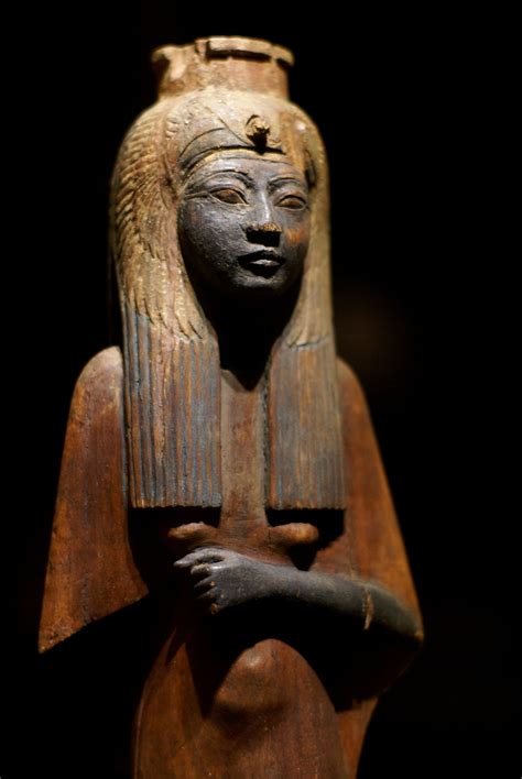 statuette of ahmose nefertari of ancient egypt was the first queen of