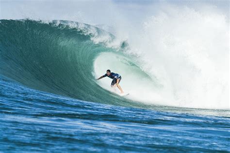julian wilson wins the 2018 quiksilver pro gold coast epic surf australia