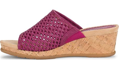 Baretraps Women S Flossey Wedge Sandal Famous Footwear