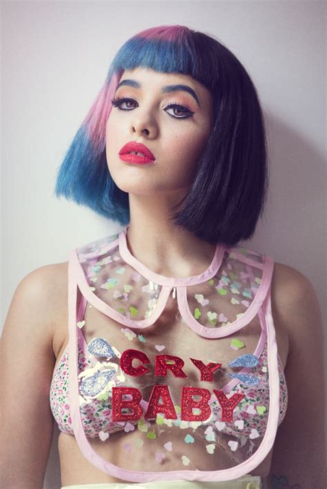 This is an original pencil drawing of singer melanie martinez, sized 9 in x 12 in (22,9 cm x 30,5 cm). Resultado de imagen para melanie martinez tumblr | Melanie ...