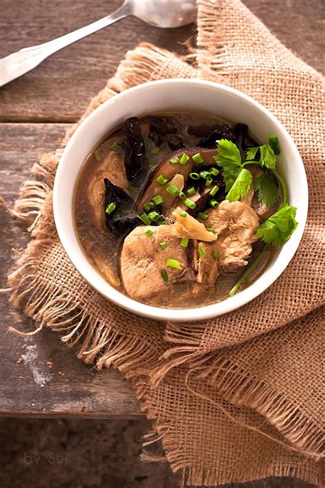 Merah, resepi sup kaki ayam, resepi sup sotong thailand, resepi sup gearbox singapore, resepi sup kaki ayam thai, resepi via : Melley Mey's Kitchen : ~ Resipi Sup Ayam Cendawan...