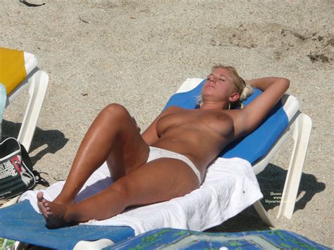 Crete 3 Girls Topless With Thongs December 2009 Voyeur Web