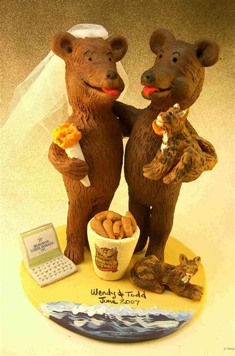 Check out our cat wedding cake topper selection for the very best in unique or custom, handmade pieces from our cake toppers shops. Delicious Unique Animals Wedding Cake Toppers