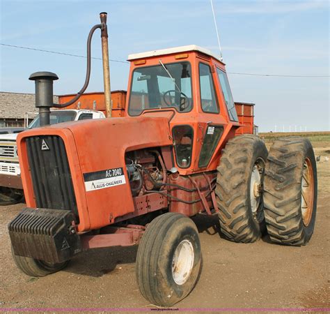 Allis Chalmers 7040 Tractor In Amarillo Tx Item J1430 Sold Purple Wave