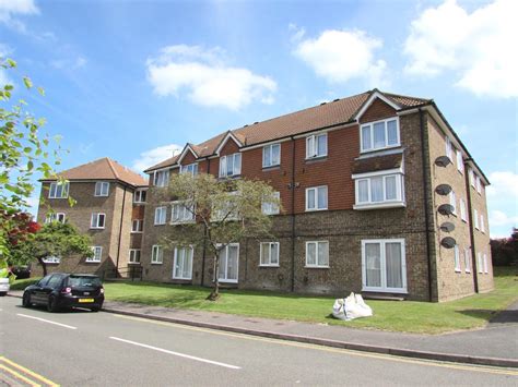 1 Bedroom Property To Let In Abbey Mews Dunstable £700 Pcm