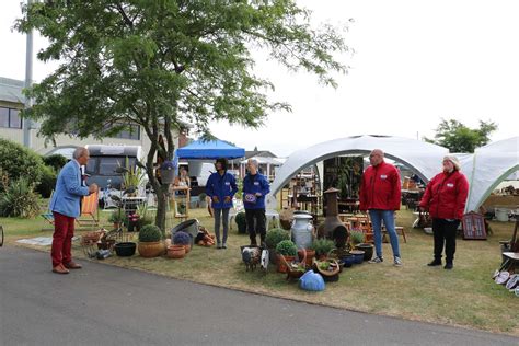 BBC Bargain Hunt cameras visit Southwell over weekend