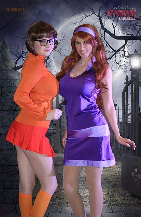 Daphne And Velma 11x17 Az Powergirl Cosplay And Colleen Cole Print With Alfred Trujillo On