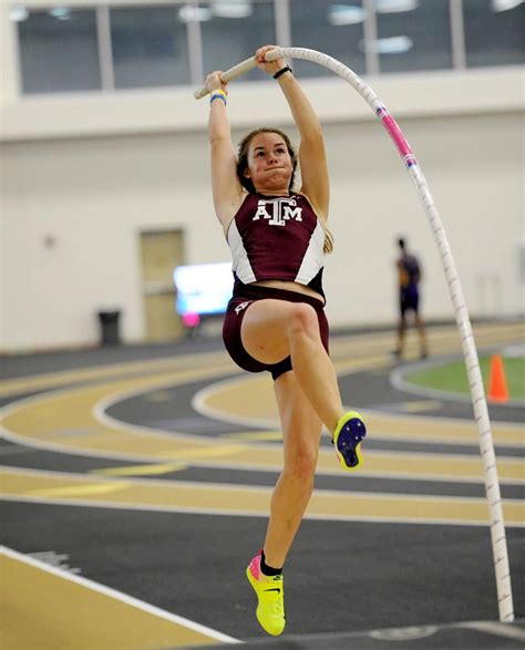 gunderson reaching new heights for aggies in women s pole vault