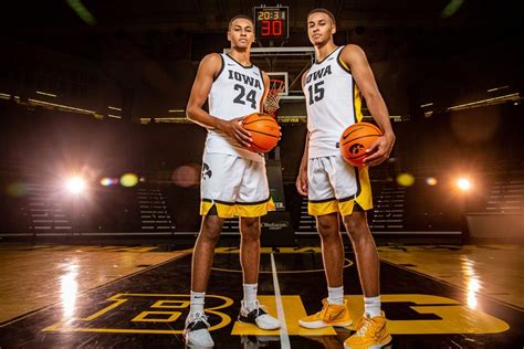 Murray Twins Prepared To Compete Together In Second Year With Iowa Men