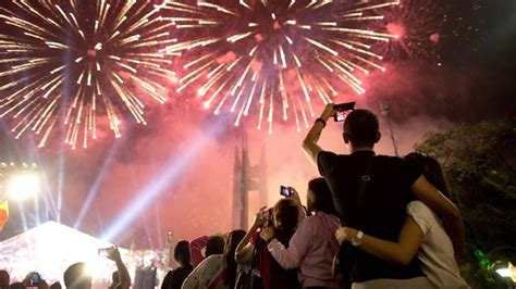 Bộ lao động, thương binh và xã hội vừa gửi đi thông báo chính thức lịch nghỉ tết nguyên đán tân sửu 2021 và các ngày lễ trong năm đối với cán bộ, công chức, viên chức và. Những lưu ý gì khi đi xem bắn pháo hoa Tết dương lịch ...