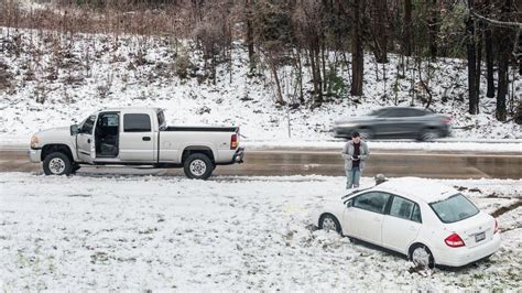 Us Snowstorm Kills Three In North Carolina Bbc News