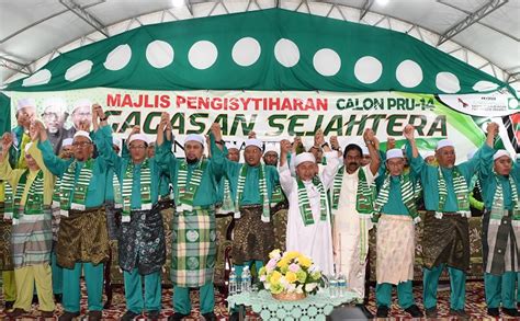 Disamping itu juga aplikasi ini ada info calon sekarang dan keputusan pru13 untuk dinilai sebagai perbandingan. SENARAI PENUH CALON PAS PAHANG PARLIMEN DAN DUN PRU 14 ...