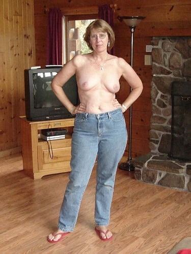 Topless Milf In Jeans Telegraph