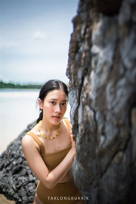 Khemmitsara phonladet, pronounced kʰěːm.mít.sā.rāː pʰōn.lā.dèːt), nicknamed belle (thai: เบลล์ เขมิศรา _ เที่ยวทะเล 1 เซ็ต