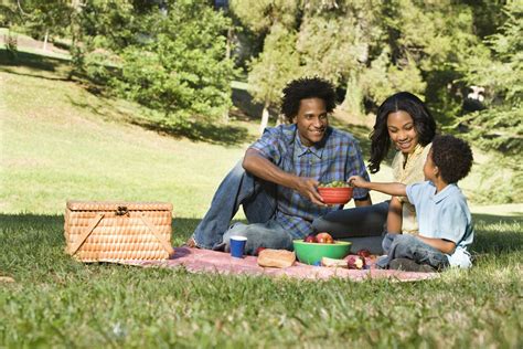 Whole hog bbq and seasonal sides. 5 Reasons You Should Picnic With Your Kids | Sunshine House