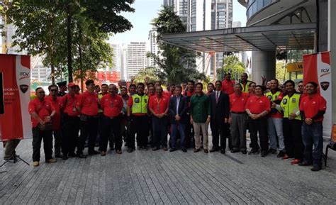 Felda global ventures holdings berhad (fgv) through its subsidiary, delima oil products sdn. CSR Activities with FGV SURE Riders - FGV Holdings Berhad