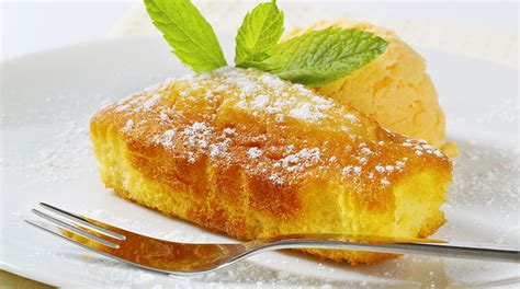 Semplice da preparare, il plumcake all'arancia è perfetto per la prima colazione, ma anche per una golosa merenda. Plumcake all'Arancia - Il Giornale del Cibo