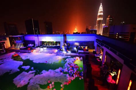 34th floor, pacific regency hotel suites, jalan punchak off jalan p. Luna Bar: Best Rooftop Bar in Kuala Lumpur | Travelvui