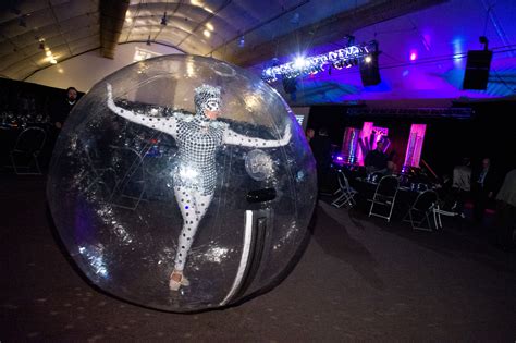 Unique Event Entertainment Bubble And Human Disco Ball Atmosphere