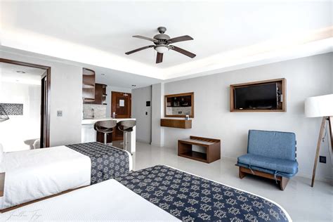 Deluxe Ocean View With Kitchenette 2 Double Beds Ocean Dream Cancún