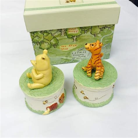 Winnie the Pooh Baby Tooth & Curl Infant Gift Set - Keepsake Boxes