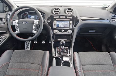 Si bien nuestros fotógrafos no tomaron imágenes del interior de este mondeo active, las imágenes filtradas por el perfil de instagram. Historia del Ford Mondeo: 20 años y cuatro generaciones