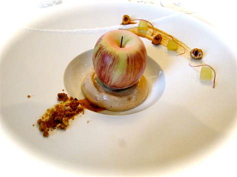 Osnabrück is a city of 165,000 people in lower saxony. 72. La vie, Osnabrück, Germany | デザート