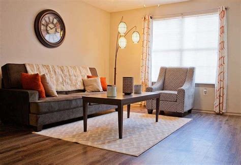 Auburn 1 bedroom apartments for rent. Samford Square Apartments - Auburn, AL 36832
