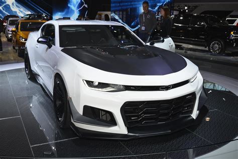 Chevrolet Camaro Zl1 1le Extreme Track Package Leads 2018 Lineup